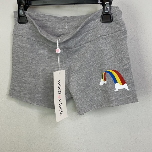 Wildfox NWT Grey Shorts with Rainbow Graphic - Picture 3 of 3